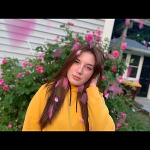 Meet your Posher, Hailey